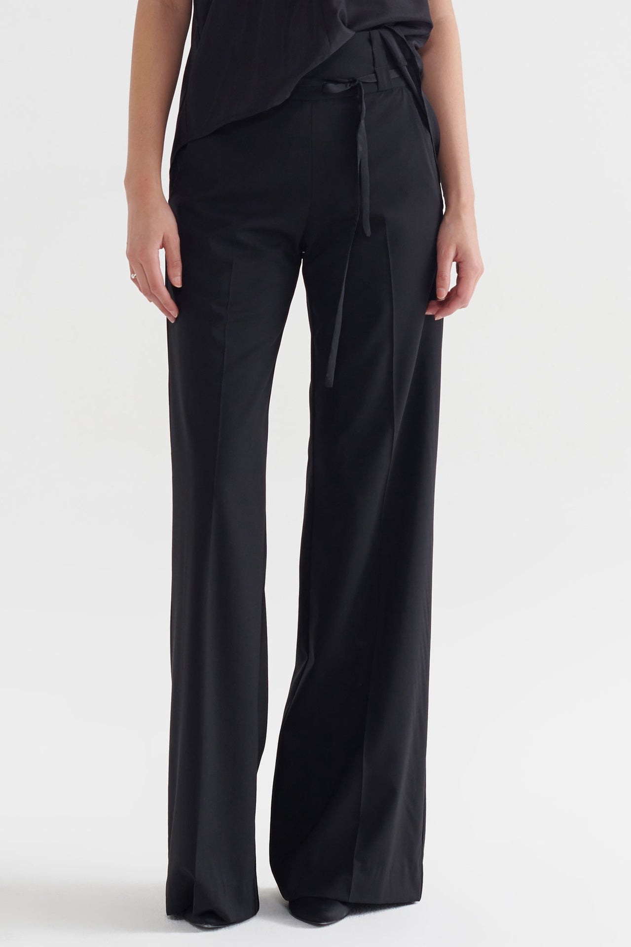 Introduction Pant - Black in Black - Taylor