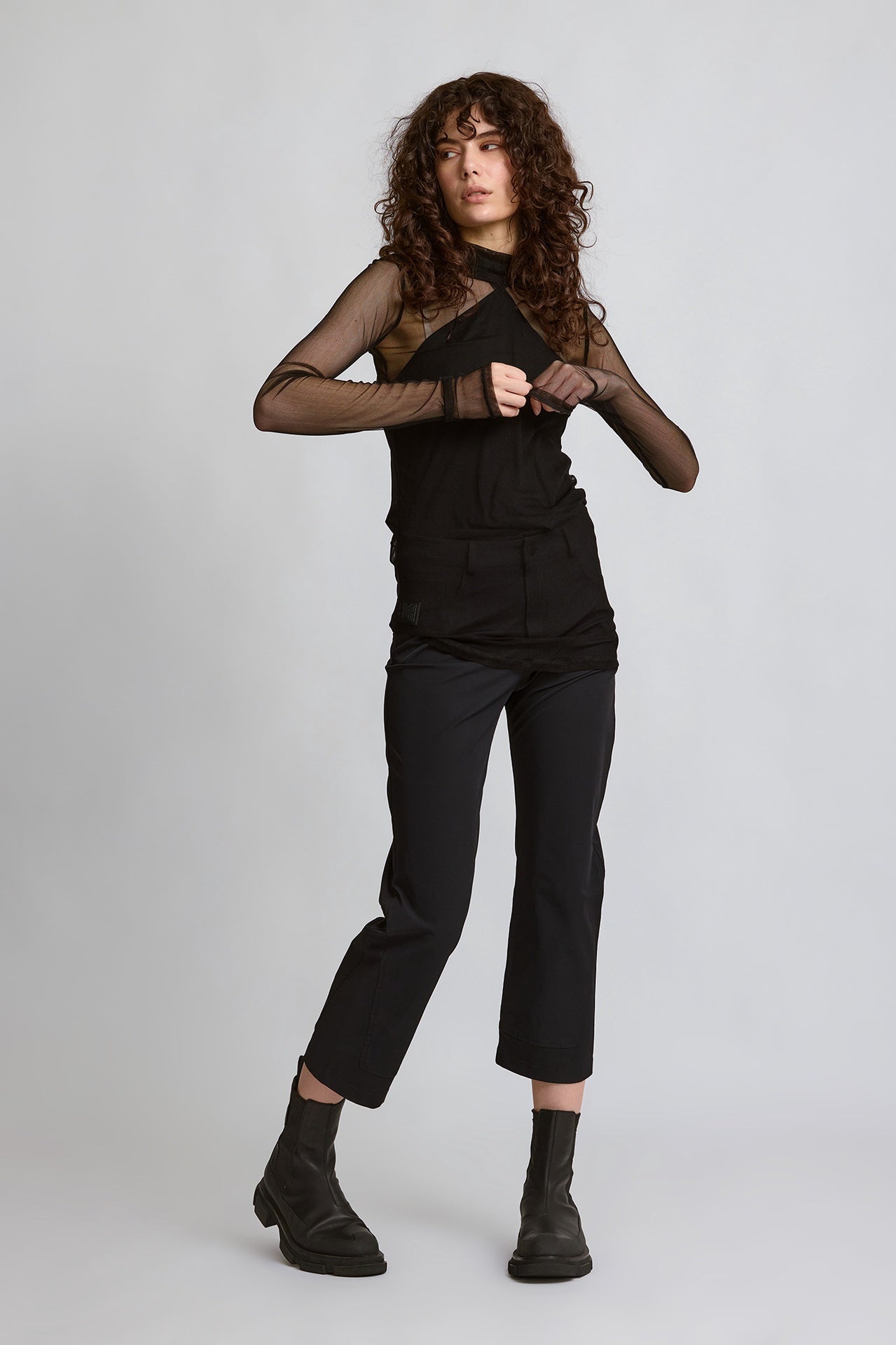 MELT THE LADY tight string blouse Black