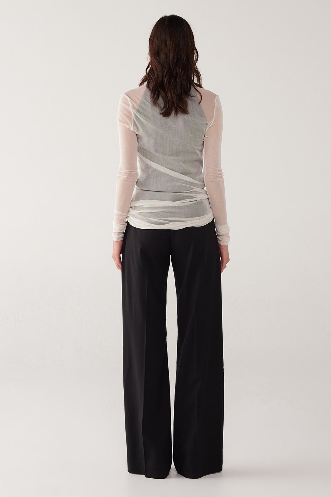 【未使用級】Alumu. エルム pleats tunic tops プリーツ Fitted Translucent Tunic - Ivory in Ivory - Taylor