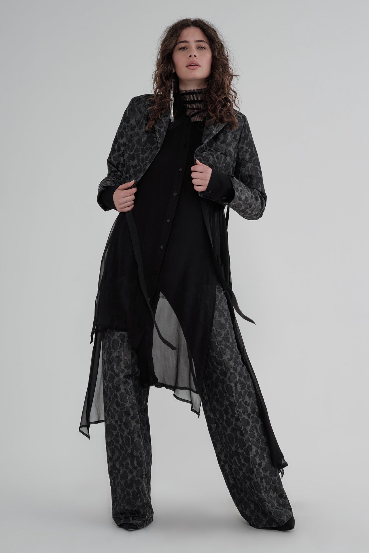 Overtune Pant - Black Texture in Black - Taylor