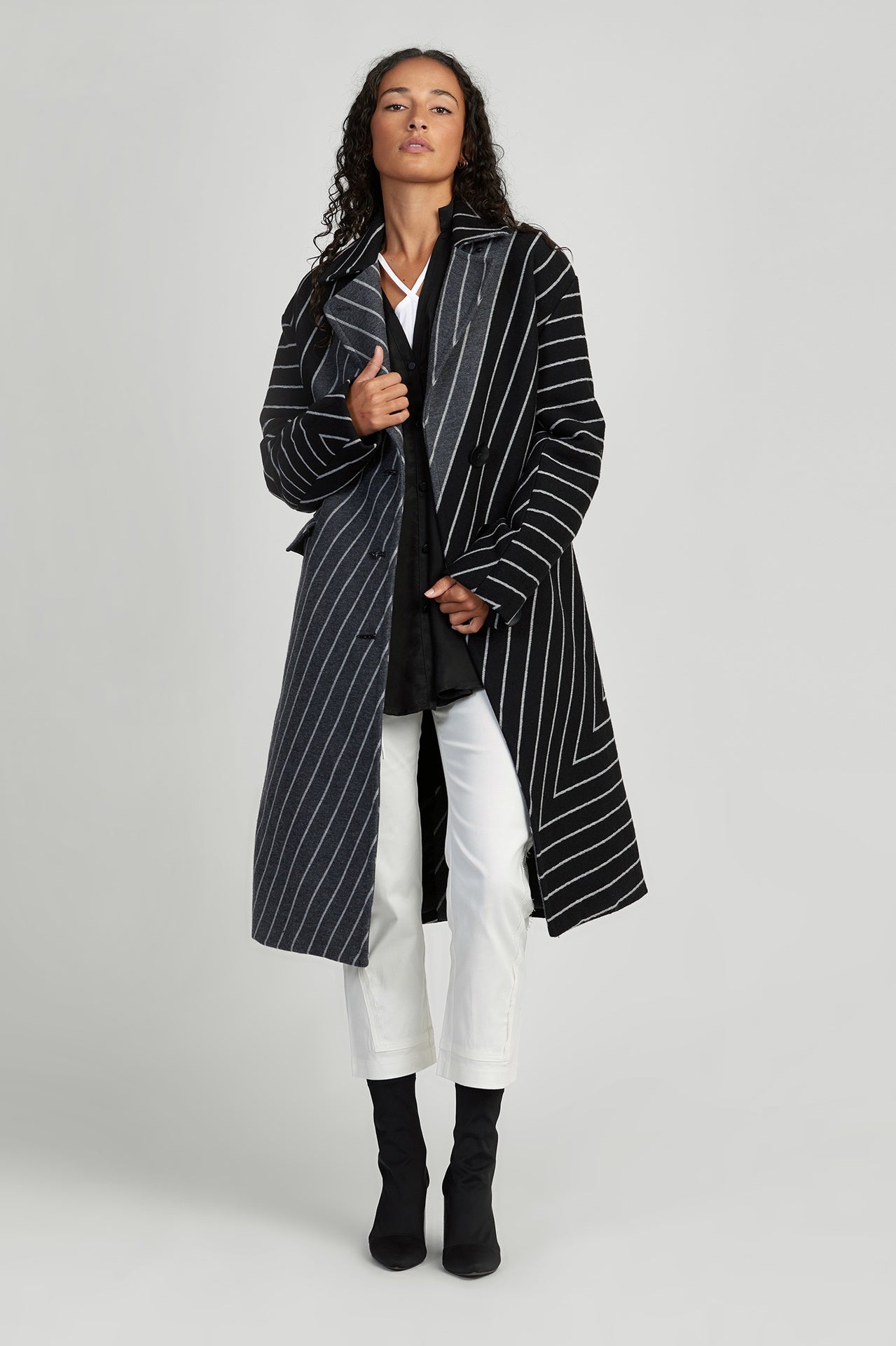 Opportune Coat Black Geometric in Stripe Taylor