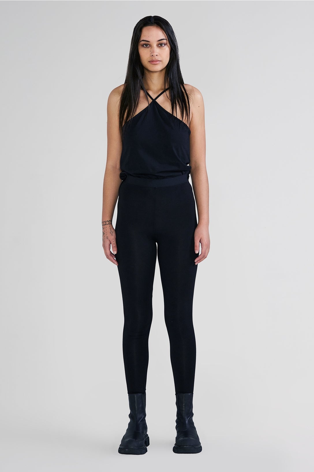 Raised Intensify Legging - Black in Black