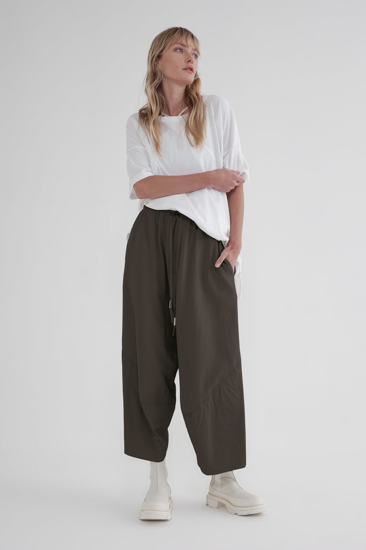 Asset Pant - Tarmac in Brown