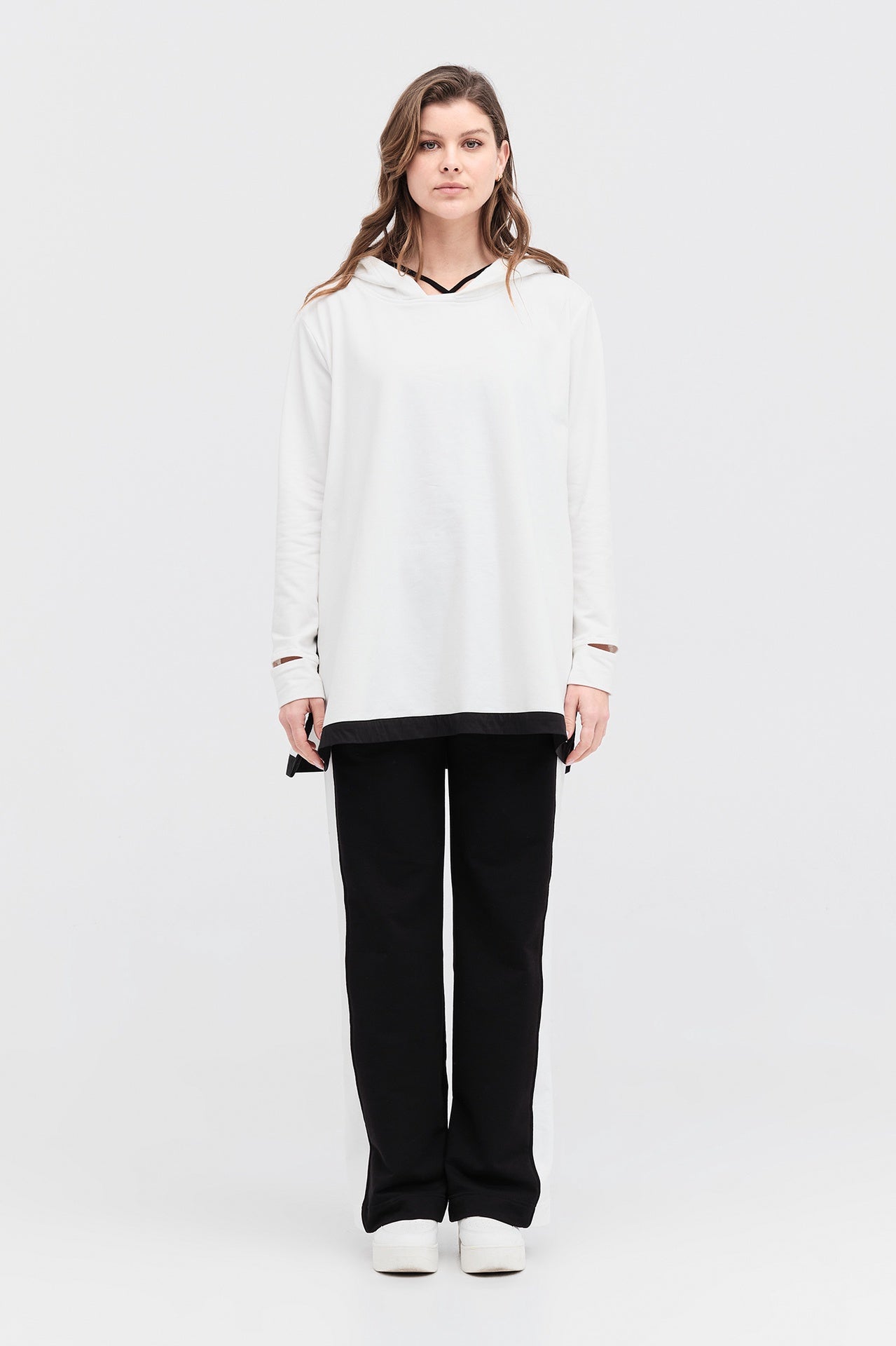 Inverse Sweat - Ivory/black in Ivory