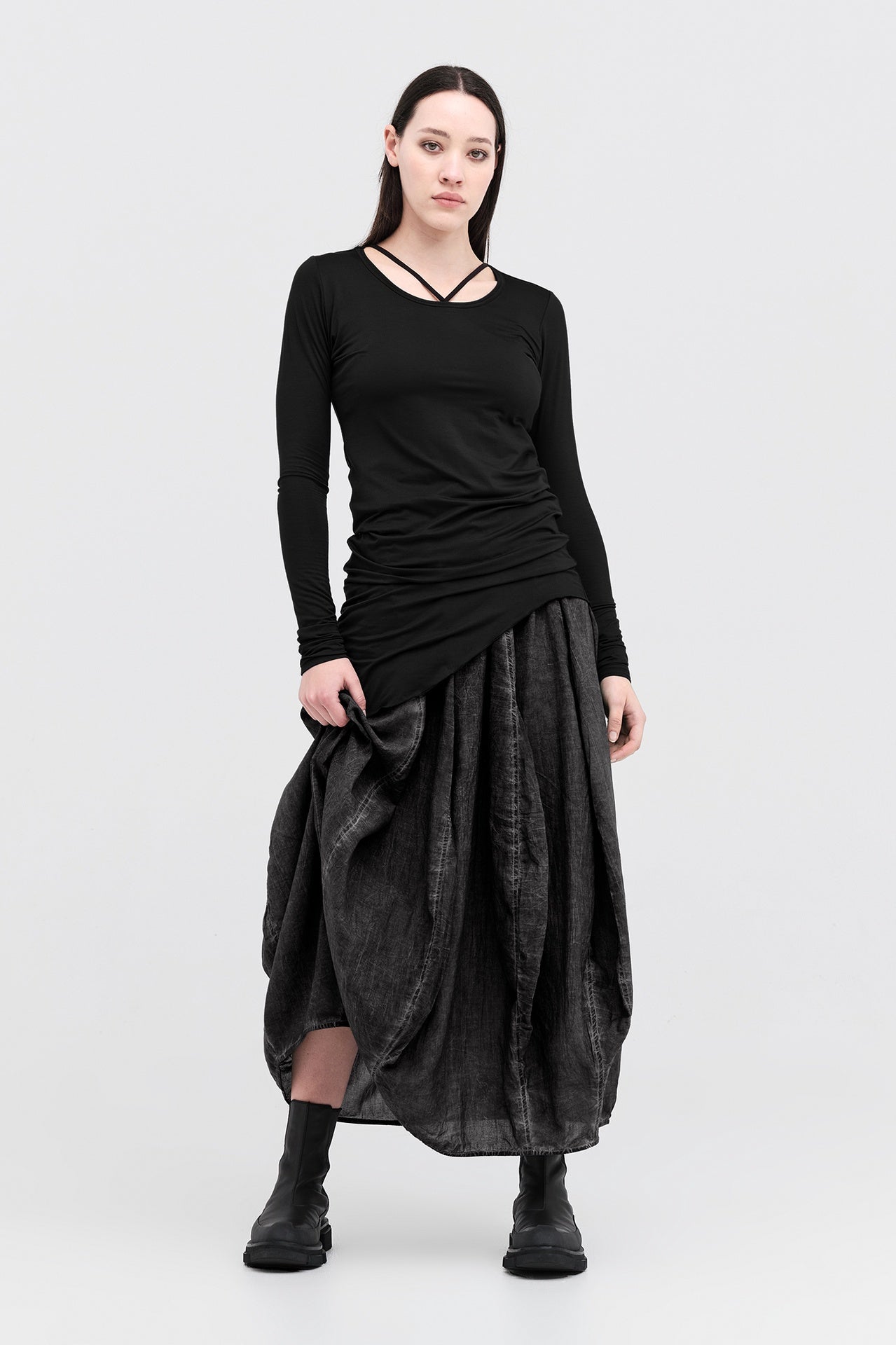 Diffused Scope Skirt - Blackened Grey in Black