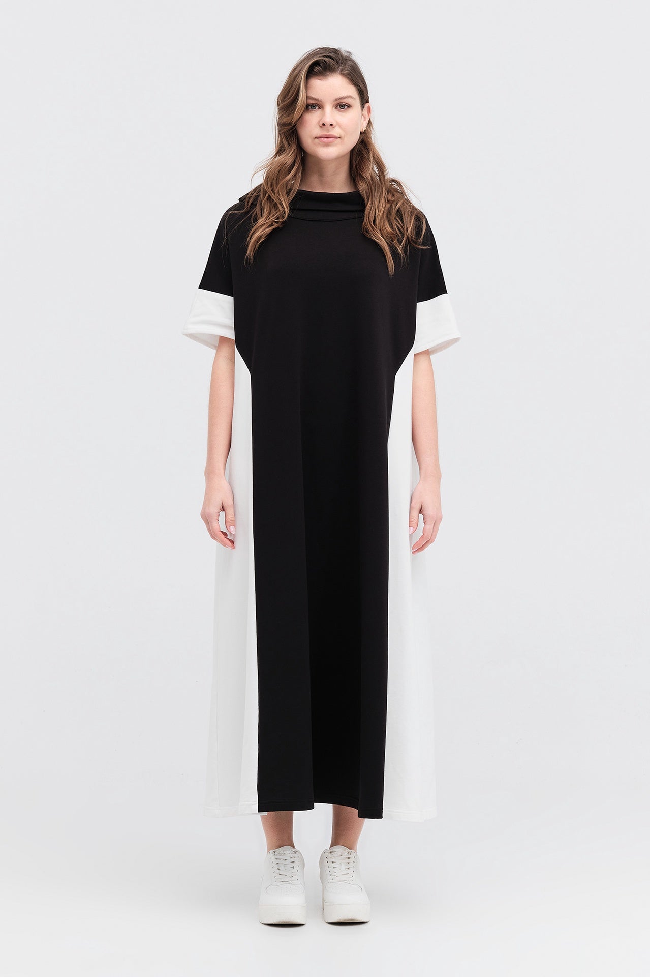 Parallel Tunic Dress - Ivory/black in Black