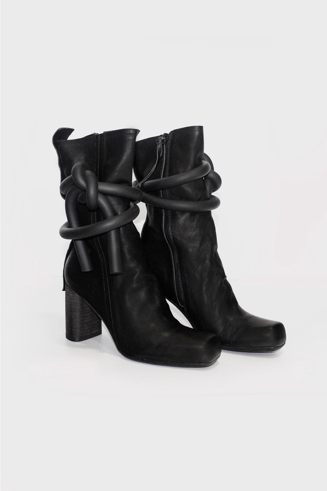 Big Dimension Heeled Boot - Black/black in Black