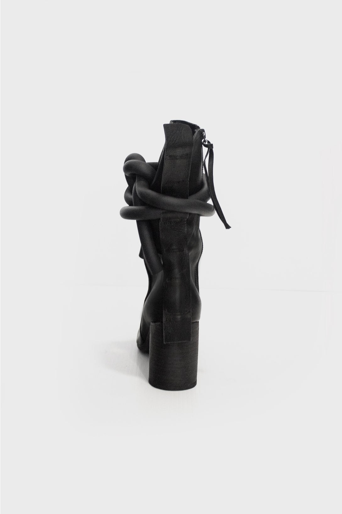 Big Dimension Heeled Boot - Black/black in Black