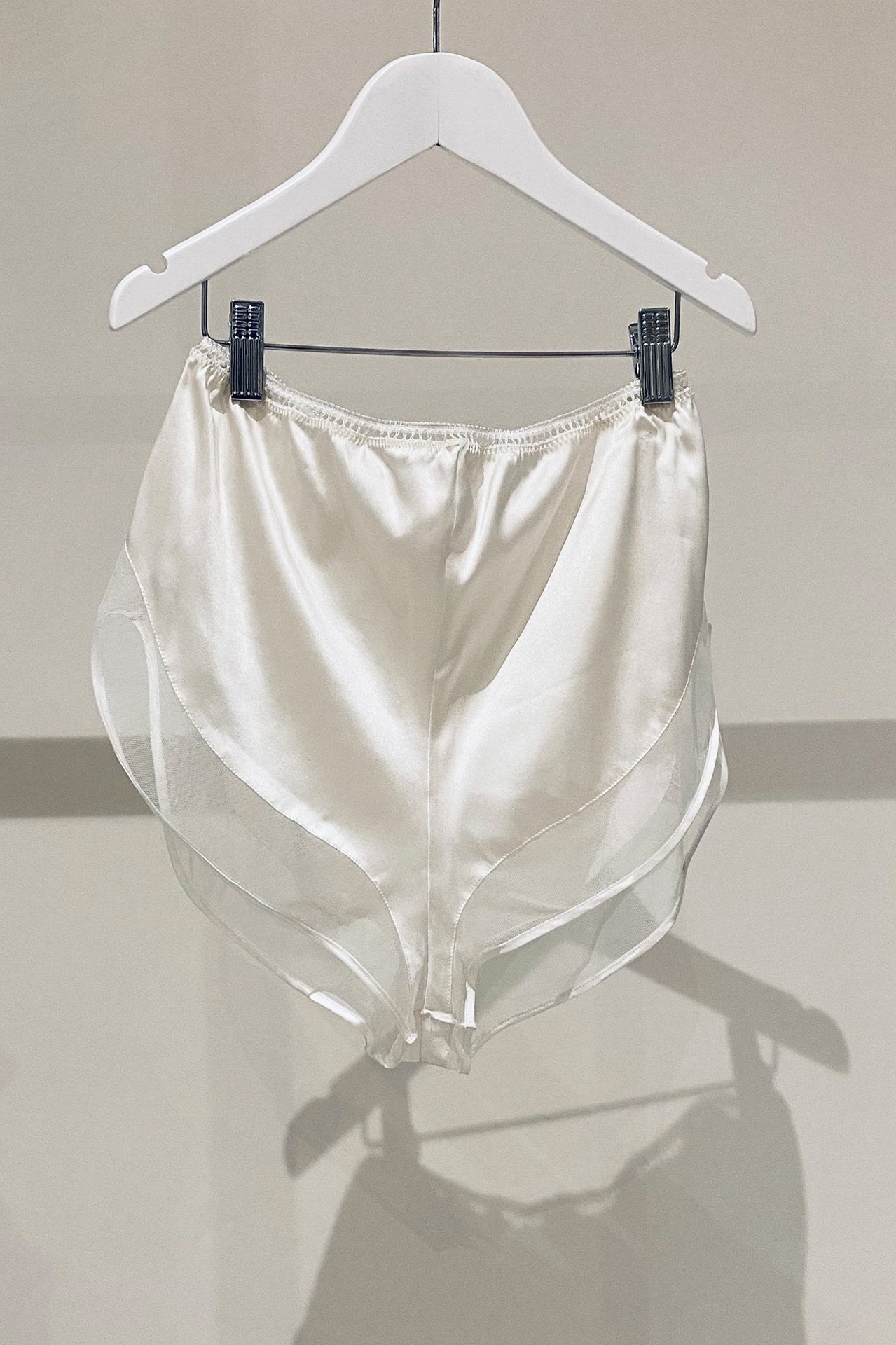 Dallas - Silk French Culotte - Stark in White