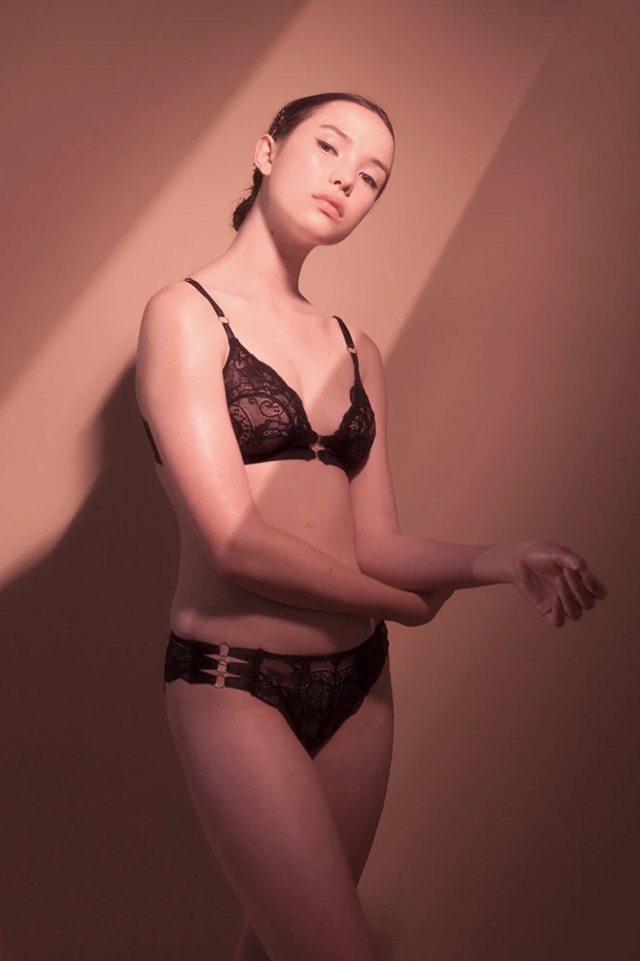 Dylan - Lace Midi Knicker - Noir in Black
