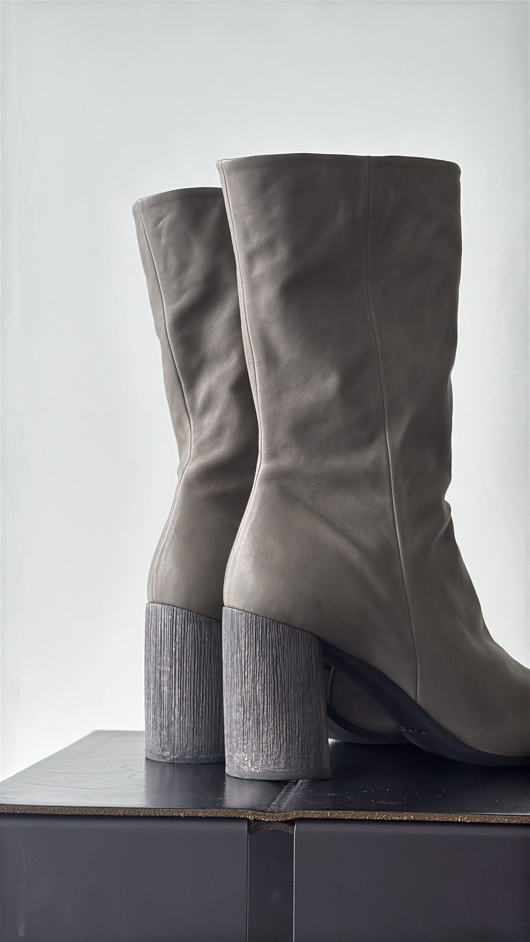 Body Boost Boots - Stone in Grey