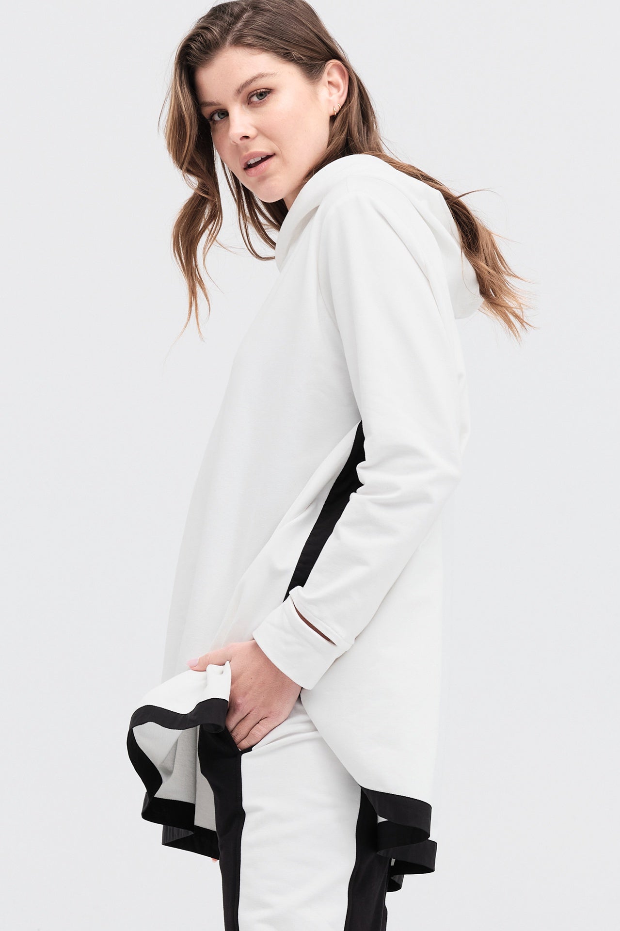Inverse Sweat - Ivory/black in Ivory