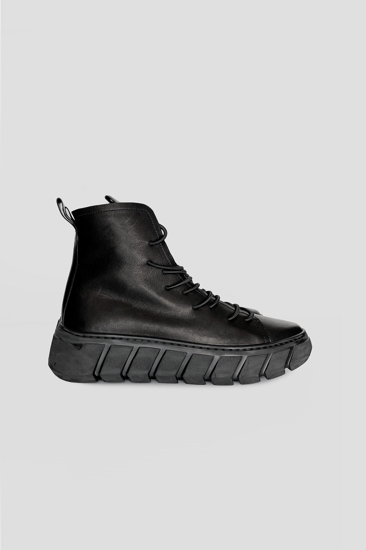 My Dna Woman Boots - Black in Black