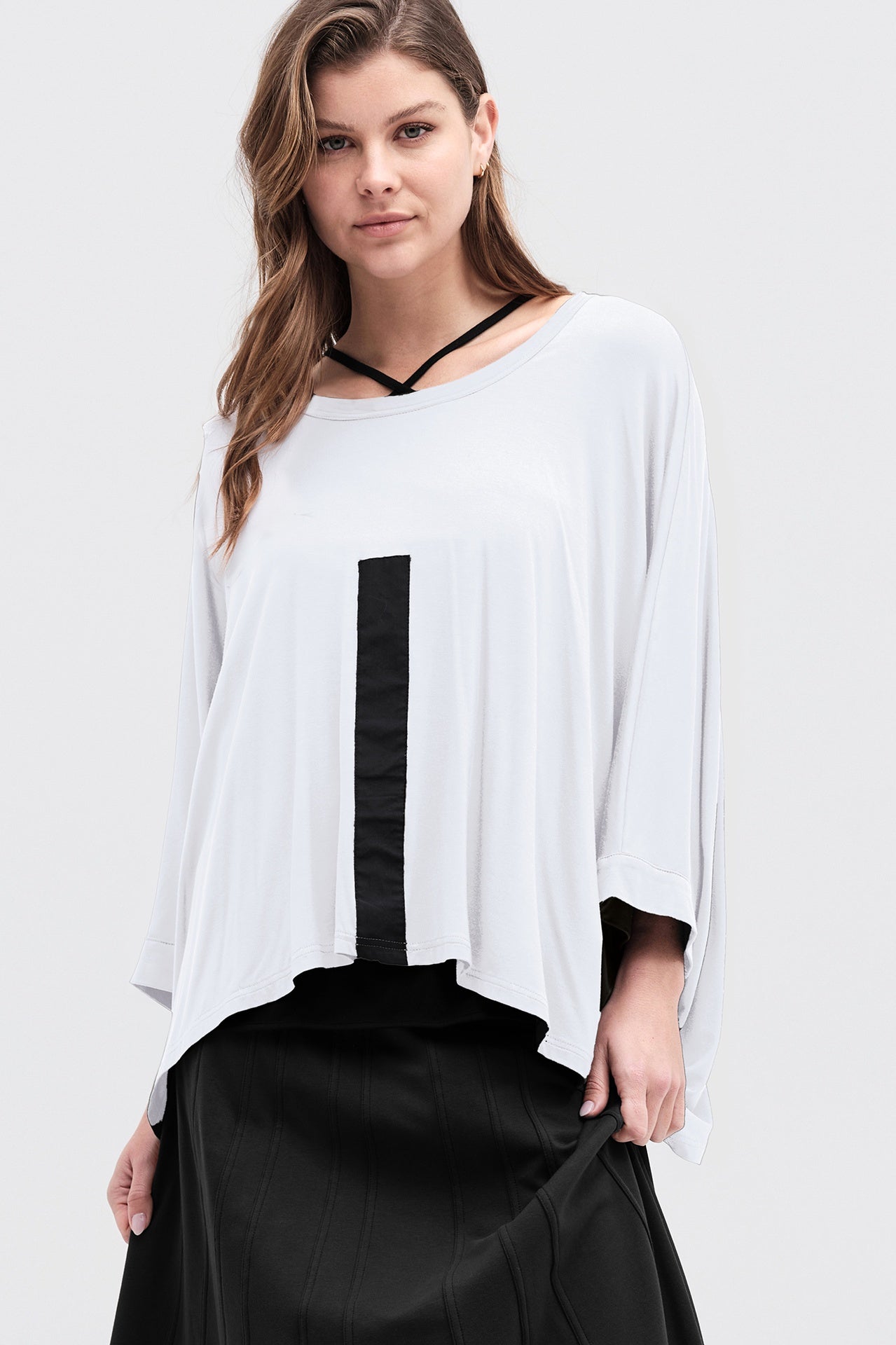 Opposing Tee - Ivory/black in Ivory
