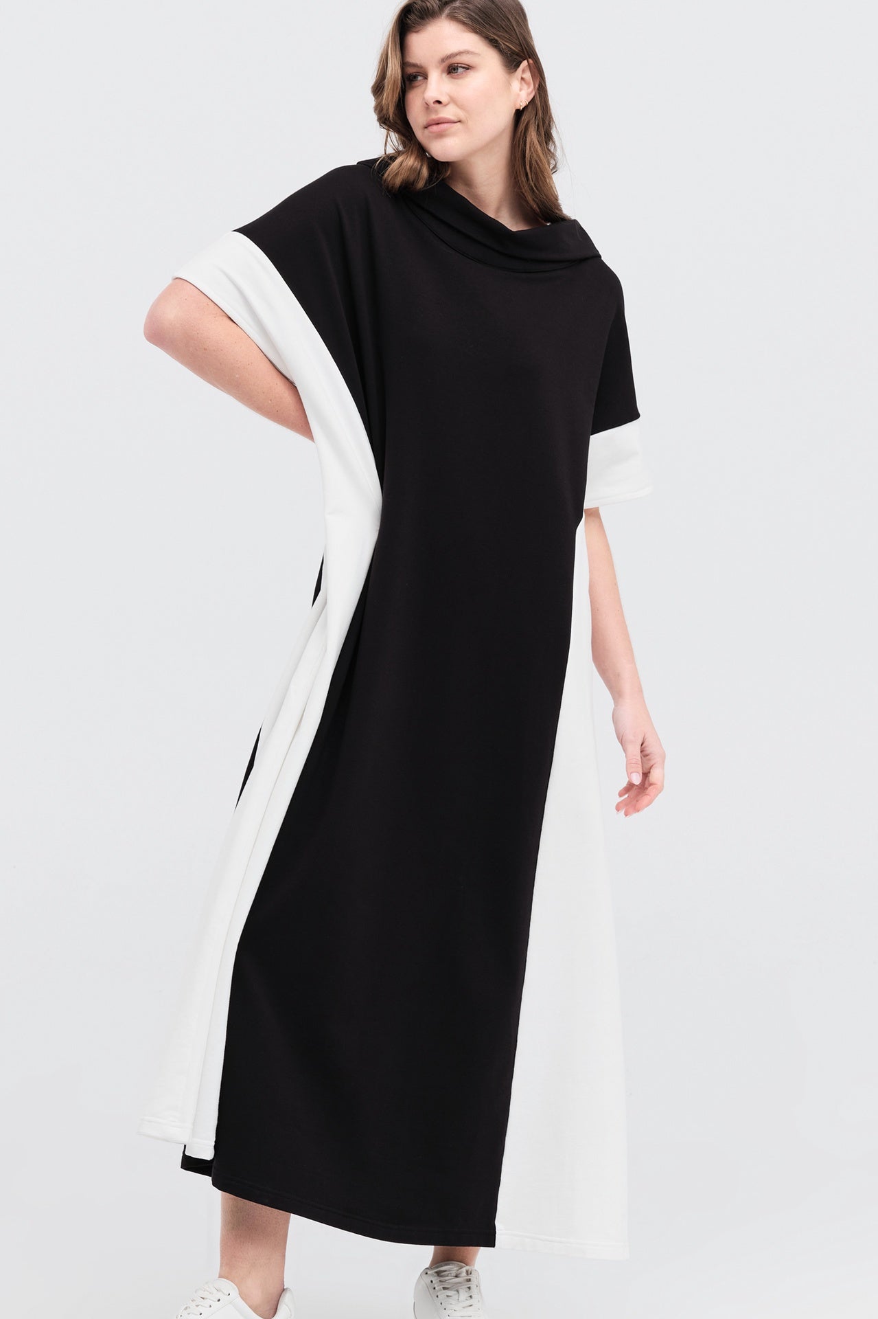 Parallel Tunic Dress - Ivory/black in Black