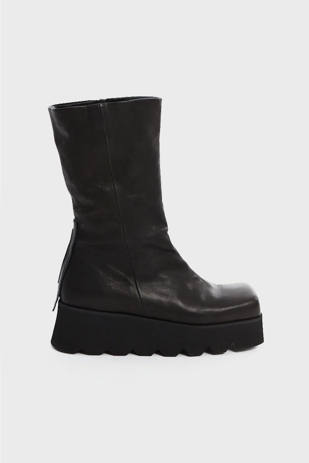 Boots wedge pillow deals