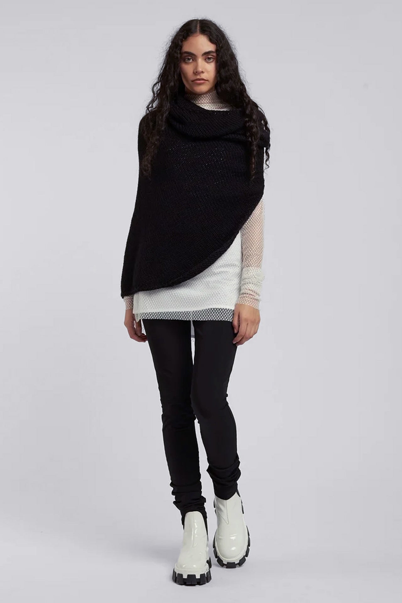 Raised Integral Pant - Black 2 Way Stretch in Black