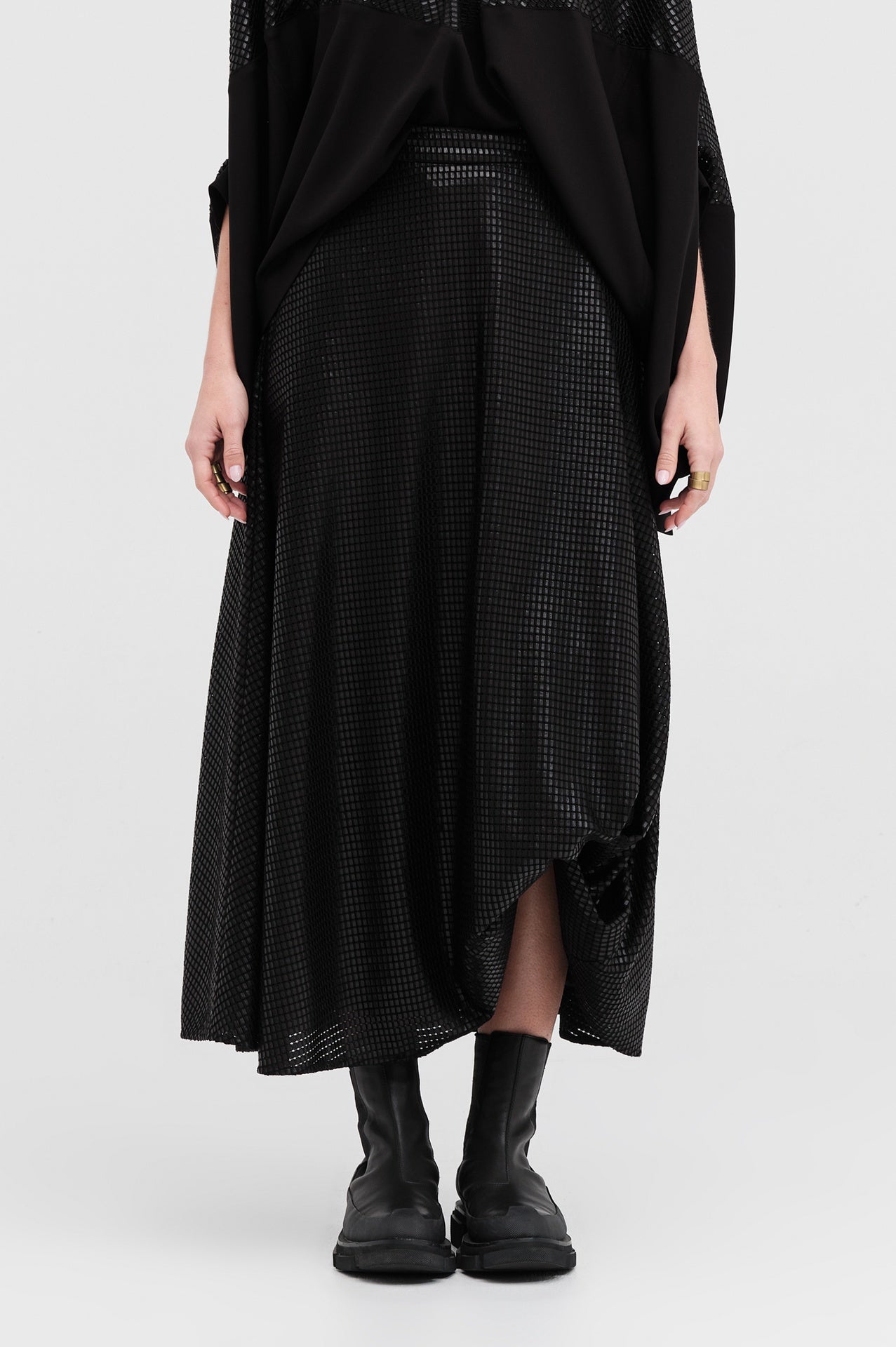 Revere Skirt - Lined - Black Square in Black