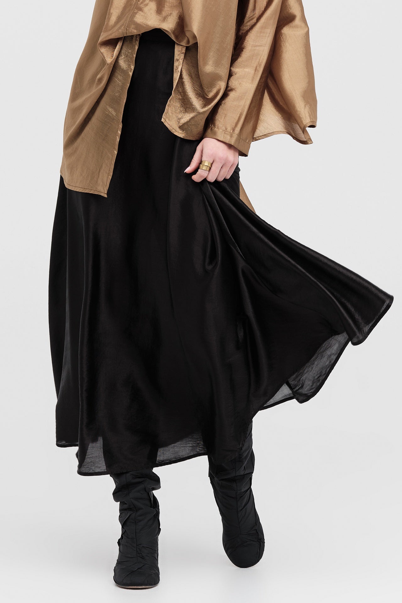 Revere Skirt - Lined - Black Shine in Black