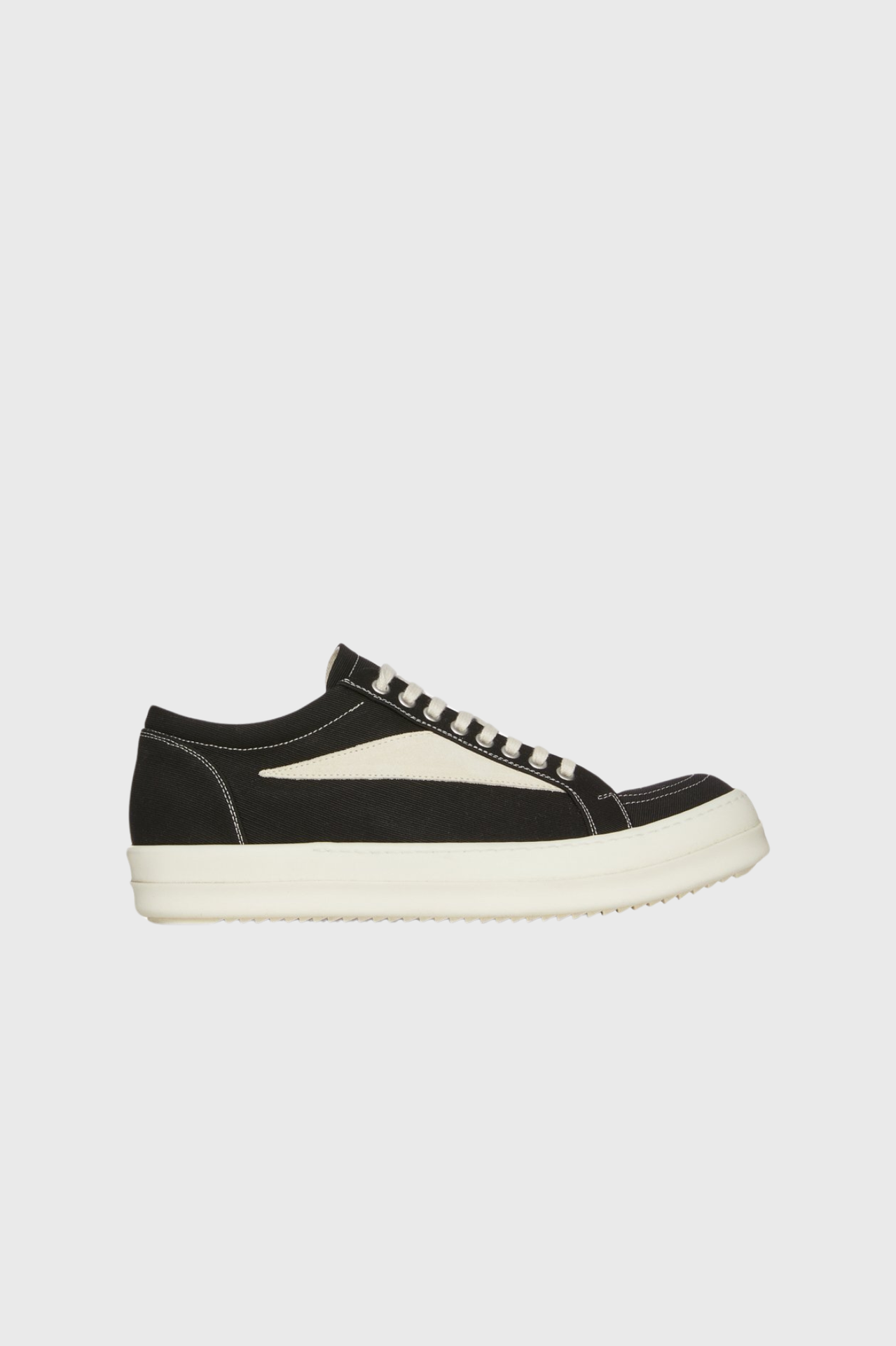 Vintage Sneaks - Black / Milk in Black