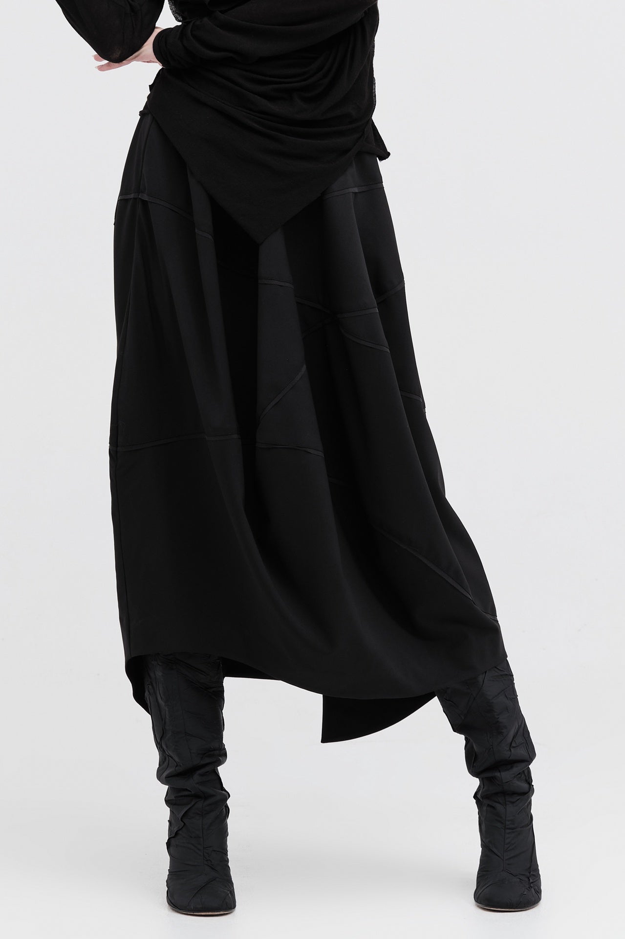Segmented Skirt - Black in Black