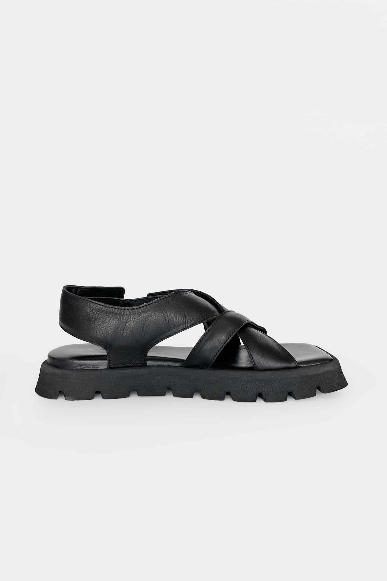 Tricky Sandal - Black in Black