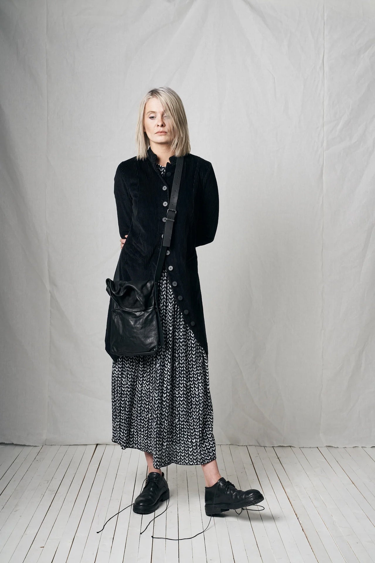 Small Pouch Bag - Black in Black